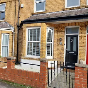 Holiday home 47 Elmville Avenue, Scarborough