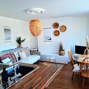 Apartment Seagrass - 88 North Marine Road, Scarborough
